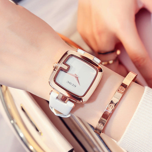 Square bracelet watch - Novaluxe